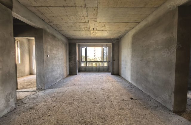 联盛滨江凯旋城4室2厅138㎡73万二手房图片