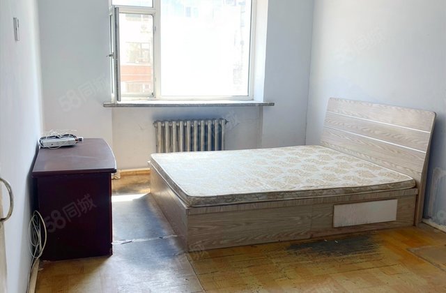 46街区2室1厅63㎡33万二手房图片