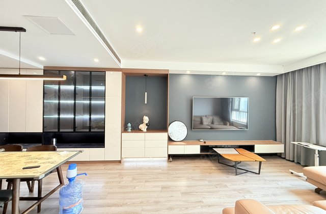 国岳府 清水湾  全屋中央空调 精装三室双阳台 赠车储 大胡