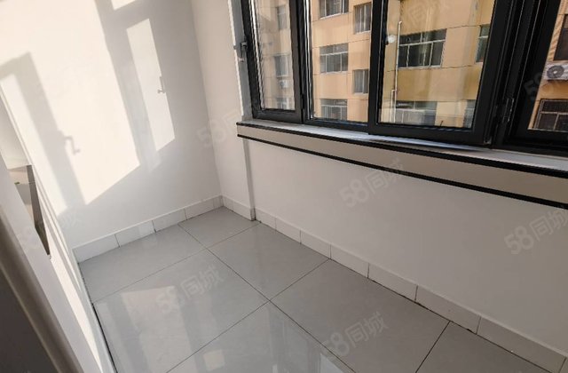 东昌本部 兴华路 聊建家属院 三室中间楼层精装地暖房