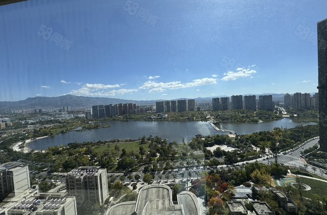 合景泰富云湖天镜4室2厅143㎡117万二手房图片