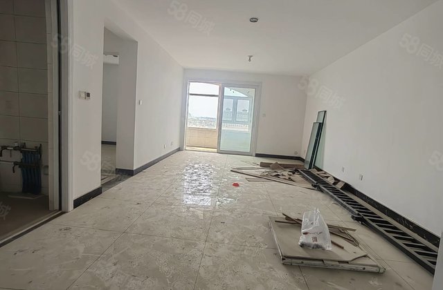 江北水城小洋房 简单装修未住 送储藏室 随时可以看房