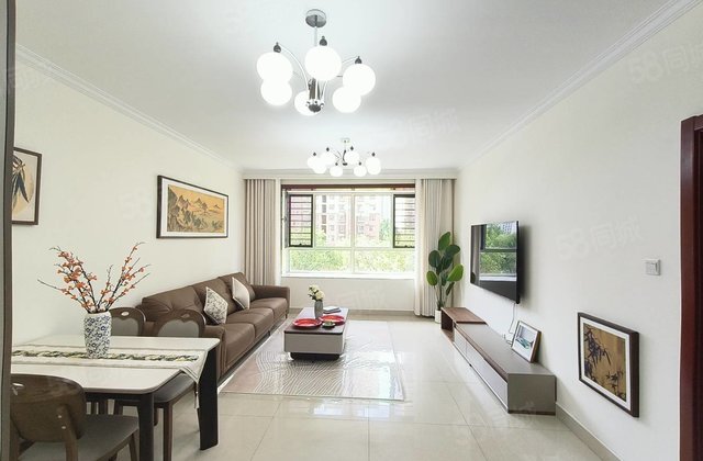 单价8000多！免大税！二中50  书香东郡 三室两厅，带储