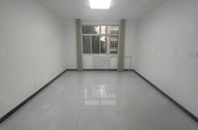 单价3千香江北万达附近香华小区二楼西边户精装修停车方便随时看