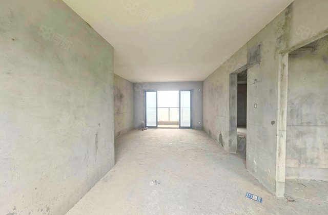 班芙小镇5室2厅156㎡125万二手房图片