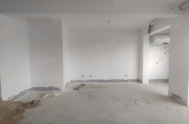 润景苑大平层总高11层洋房车位和储藏室南北通透中间楼层