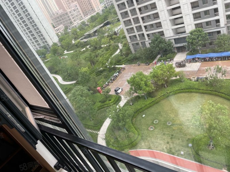 融创观澜府 好楼层 满二 与金融中心万达广场相伴 医疗教育好