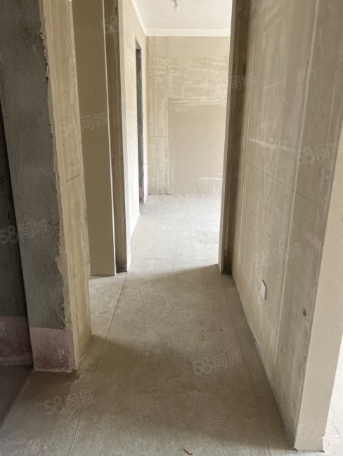 建业心怡苑3室2厅2卫122㎡南北98万