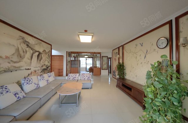 新一中精装好房边户好楼层。