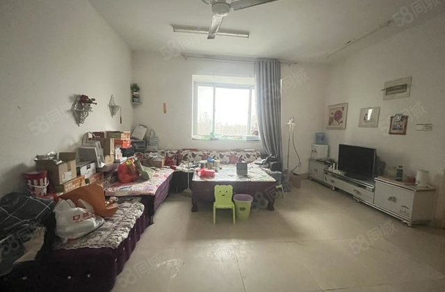 火车站实验文轩附近望湖三室边户中间楼层送储藏室