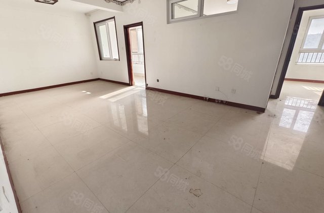 东苑附近 昌润莲城 好楼层  三室  精装