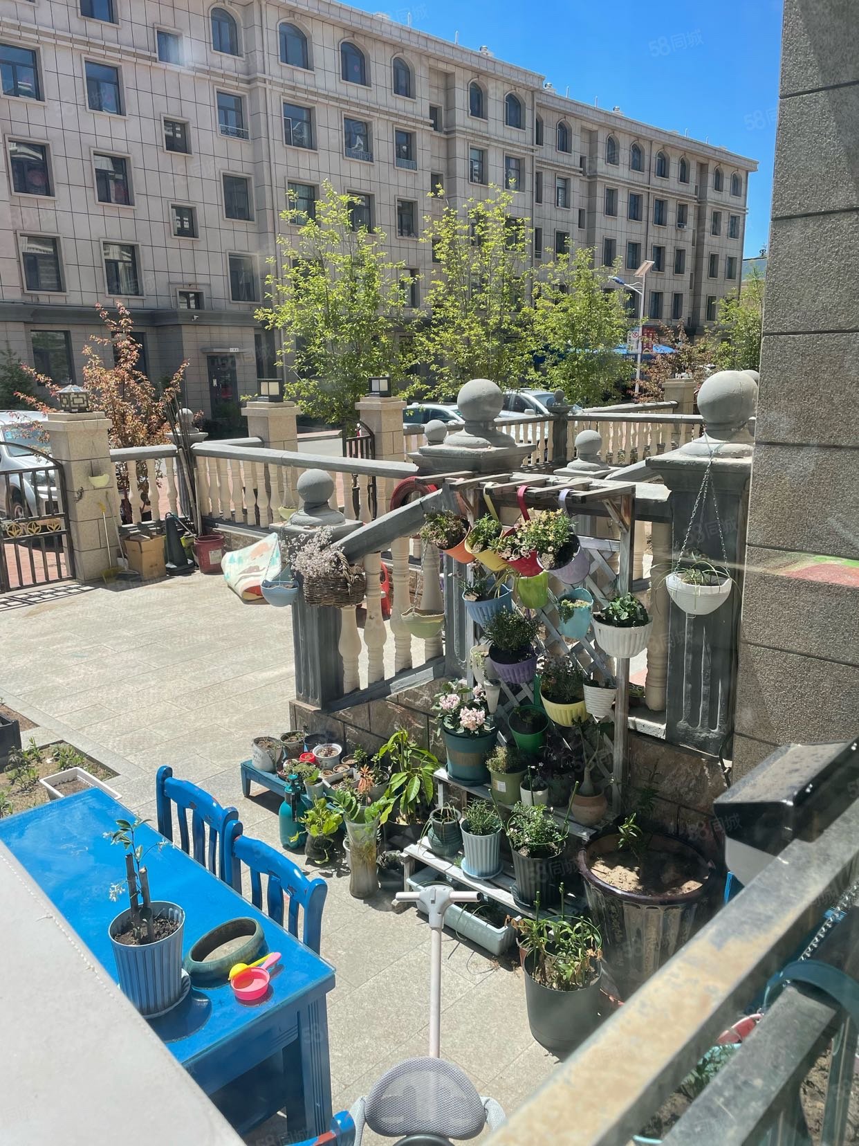 凤栖花园4室2厅2卫205㎡南北110万