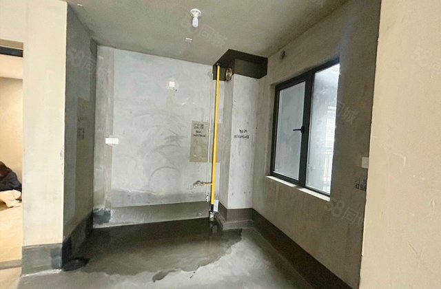 中国铁建花语江南3室2厅116㎡150万二手房图片