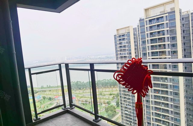 远大建管帝景湾4室2厅105.25㎡91.8万二手房图片