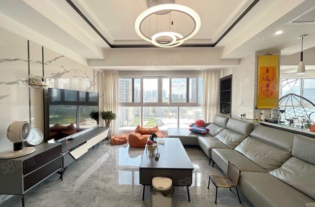 协信春山台6室2厅79.89㎡176.8万二手房图片