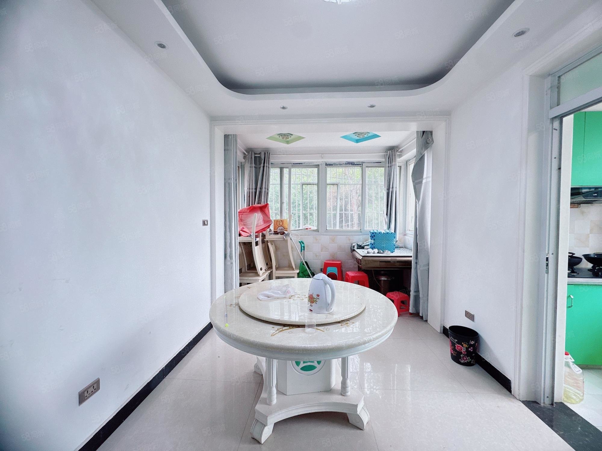 白浪南山小区3室2厅1卫105㎡南11万