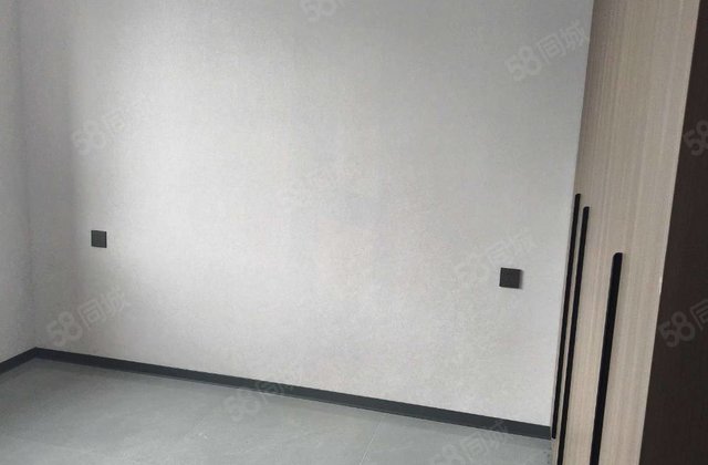 金奇阳光小区北区3室2厅137㎡56万二手房图片