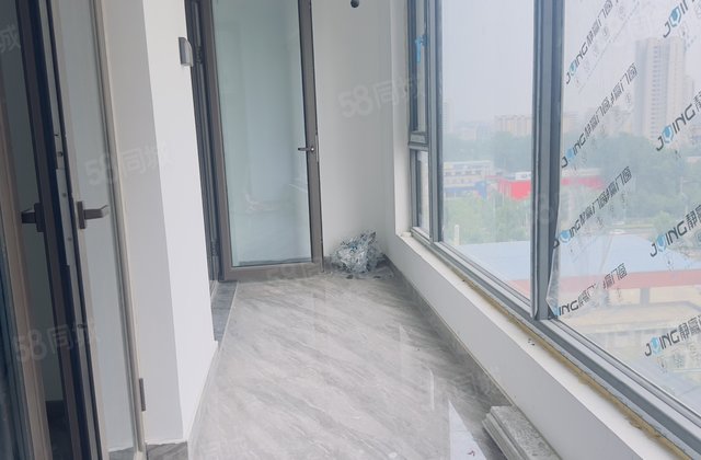 城市玖玺旁，学府印象双卫，次新未住，价格好谈，好楼层
