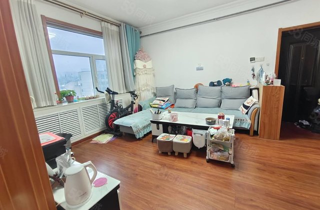 老文轩 龙山北区 精装三室朝阳