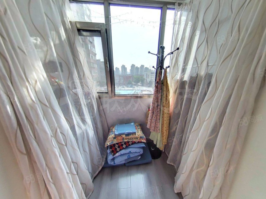 嘉園一里(南區(qū))1室1廳1衛(wèi)50.86㎡東南249萬