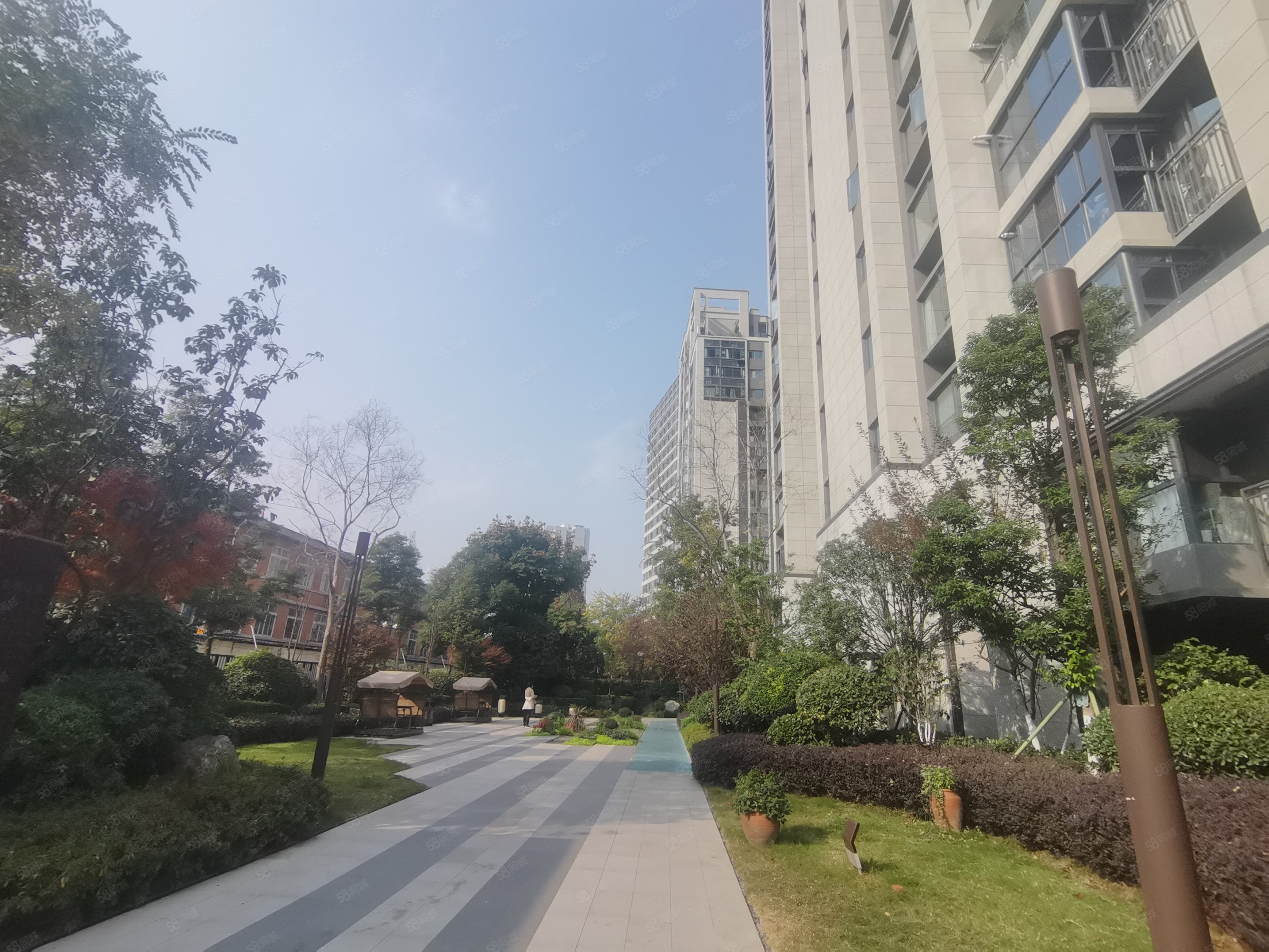 【10图】青羊区天府广场,远洋万和公馆套四双卫,双阳台,万和悦庭-成都