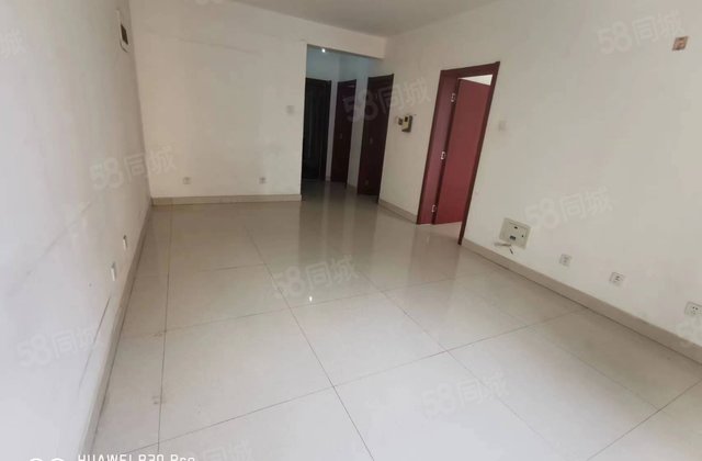 老文轩 新东方龙湾 一期洋房 带车位 免大税 急卖95万