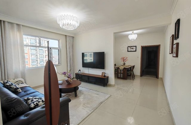 聊大东校旁！三室两厅！免大税带车储！精装修好楼层小高18层