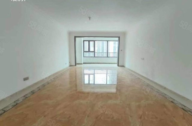 开发区，国岳府，双卫格局 装修好 次新小区 正规商品房满两年