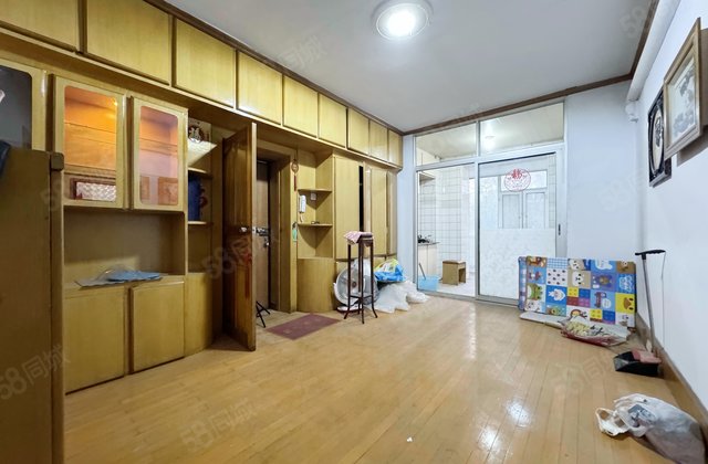 二三小区3室1厅93.82㎡62万二手房图片