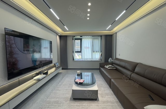 房东急售 嘉明 30万的装修 孝心一楼 密度低 小区新 商品