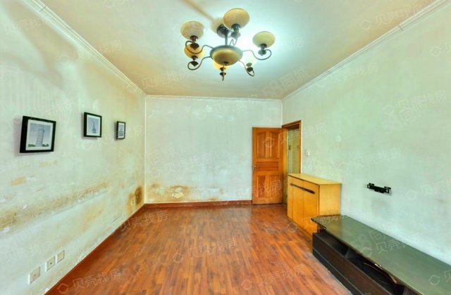 八二宿舍一区2室1厅76.07㎡89.8万二手房图片