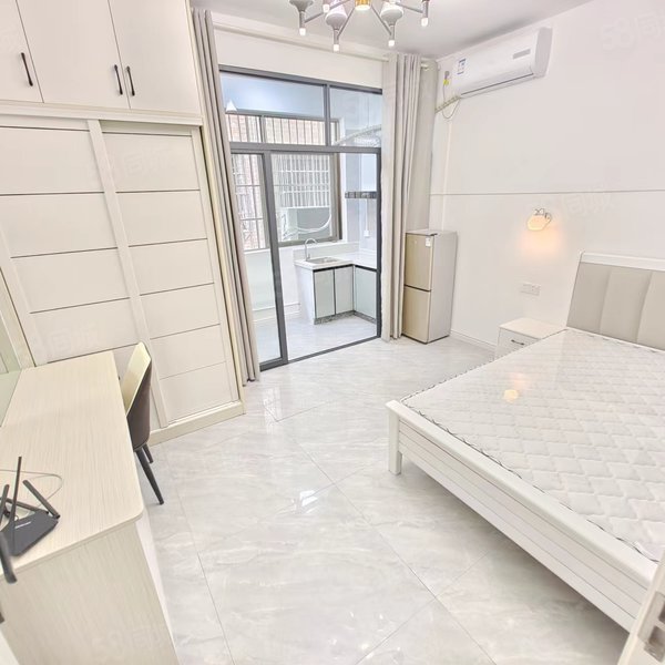 青秀万达 金湖广场附近精装公寓配套齐全可短租拎包入住