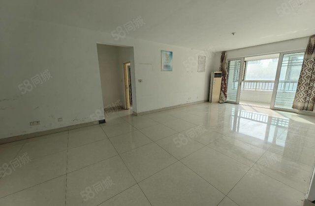 真实在售 三叶草户型三居 带车位储藏室 东边户价格可谈免大税