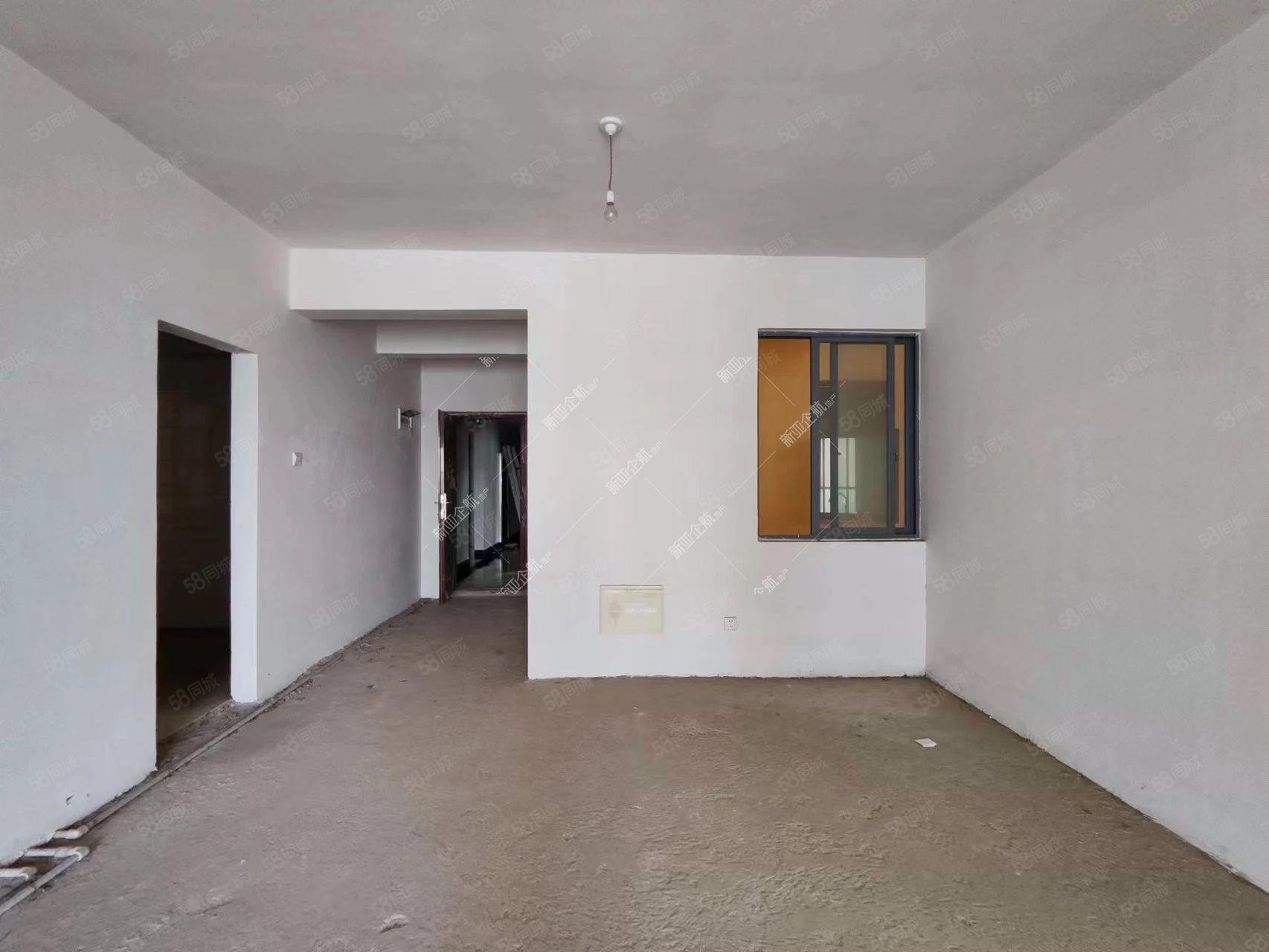 银河北庭毛坯大5房125万户型好单价7000多满2年