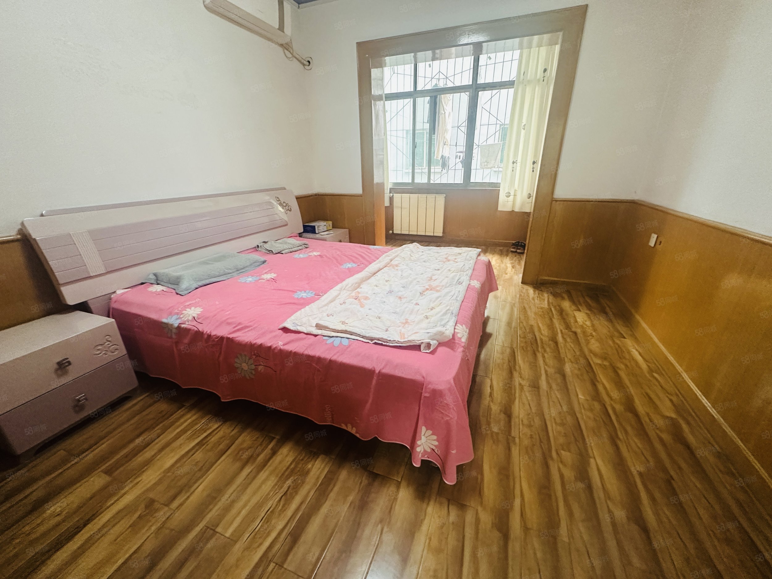 国税花苑3室2厅1卫110㎡南北58.8万