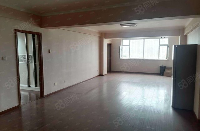 中医院小区(体育馆路)2室2厅126.46㎡122万二手房图片