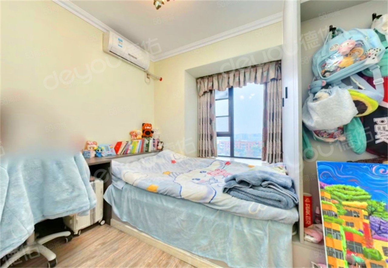 大成郡3室2厅1卫96.22㎡东西130万