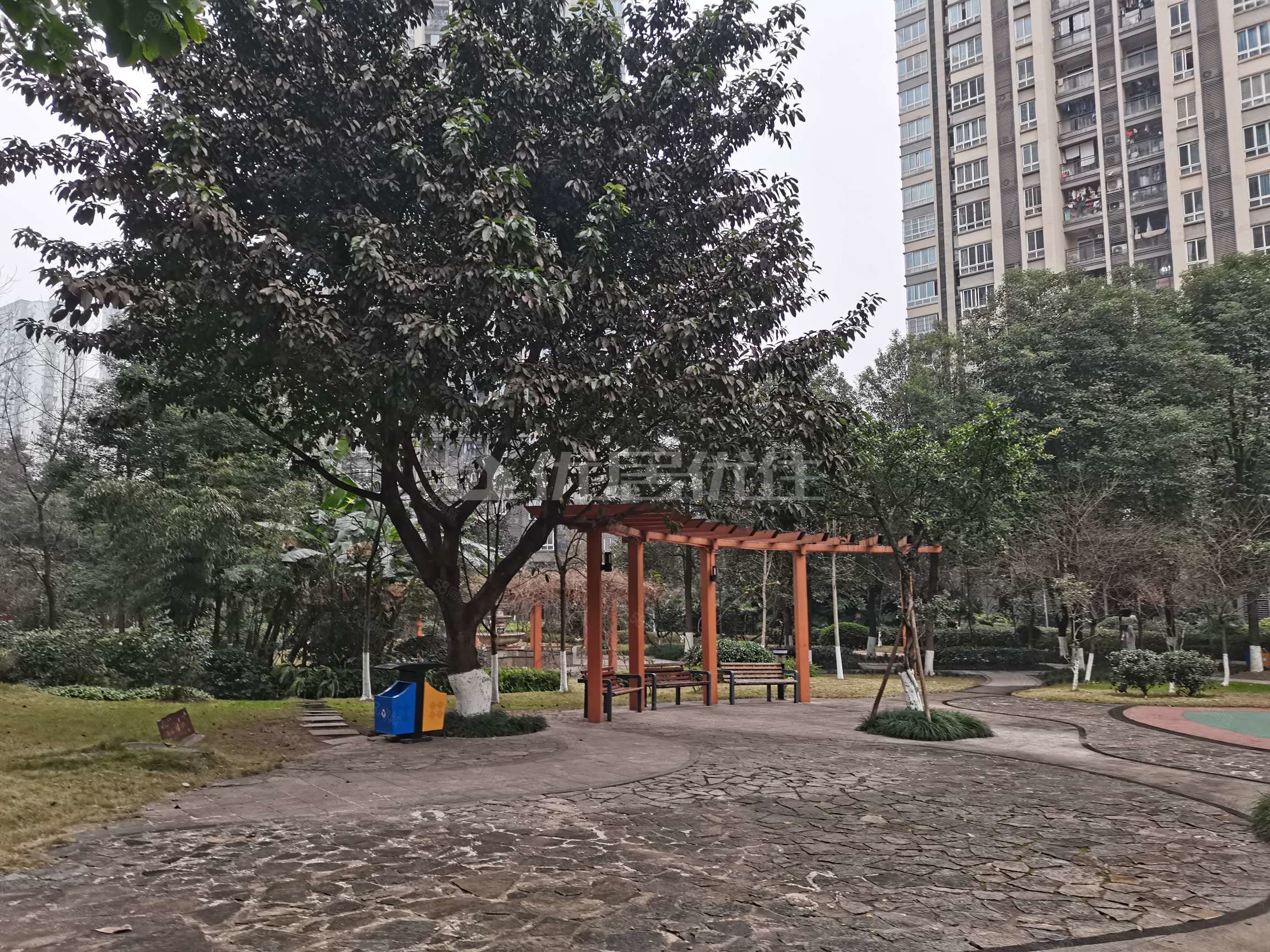 巴国城后门央企大盘精装四房业主诚意出售