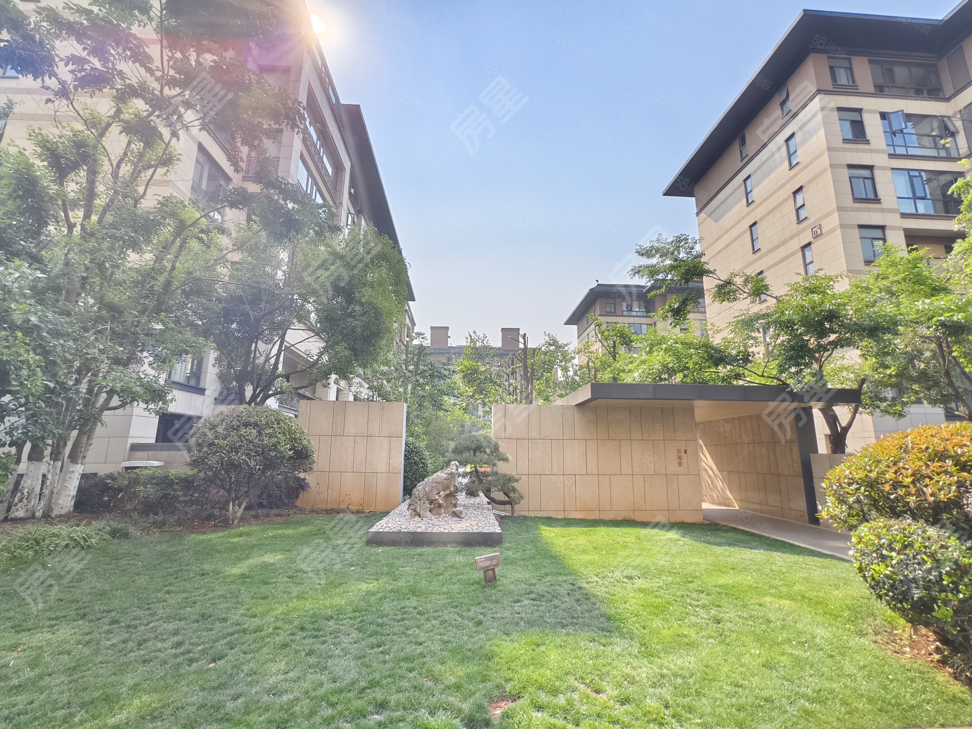 滇池路地铁口华夏御棠2梯1户小区中间位置随时看,华夏御府御棠-昆明58