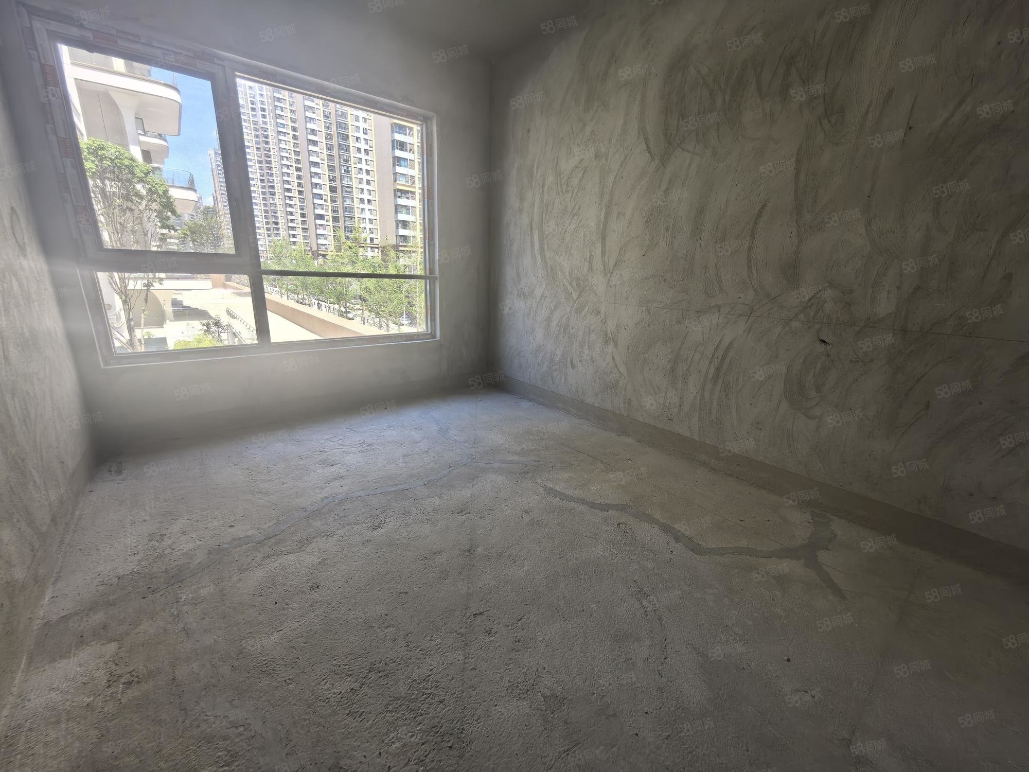 国瑞麓林府4室2厅3卫143.67㎡南108万