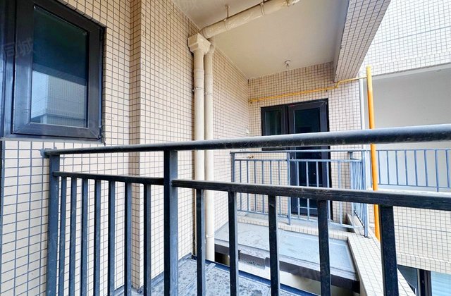 合能枫丹铂麓一期3室2厅83.63㎡103万二手房图片