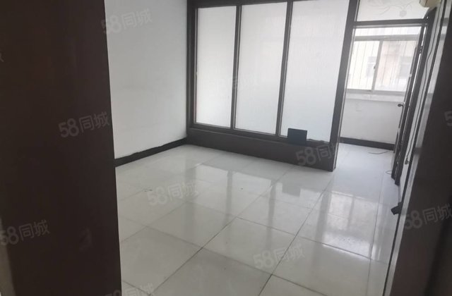 市中心急售七中对过多层2楼边户亚大怡景停车方便可做三室