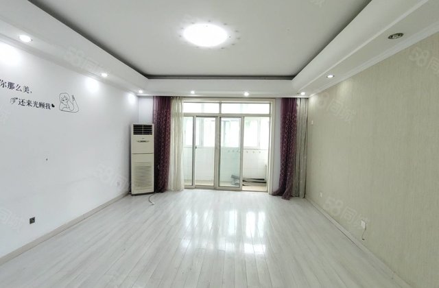 财富城 凤凰新城 大三室一楼 带车库带地下室 看房方便