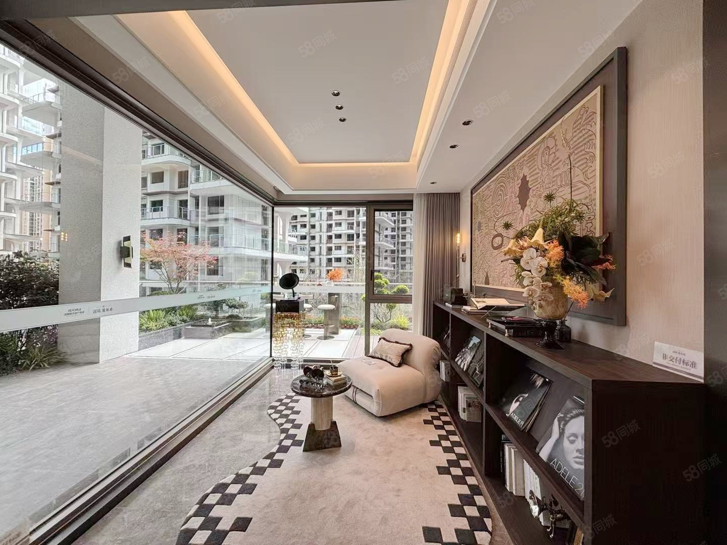 国瑞麓林府4室2厅3卫143㎡南北104万