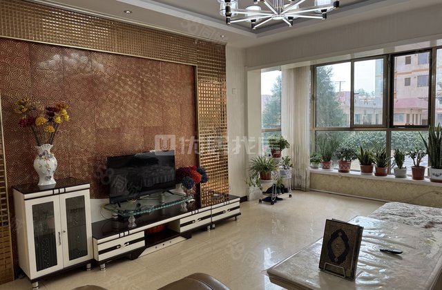 景临佳苑3室2厅147㎡65万二手房图片