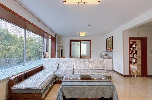 急售昌润莲城瑞和园大三室 近河边 小区环境好 交通便利