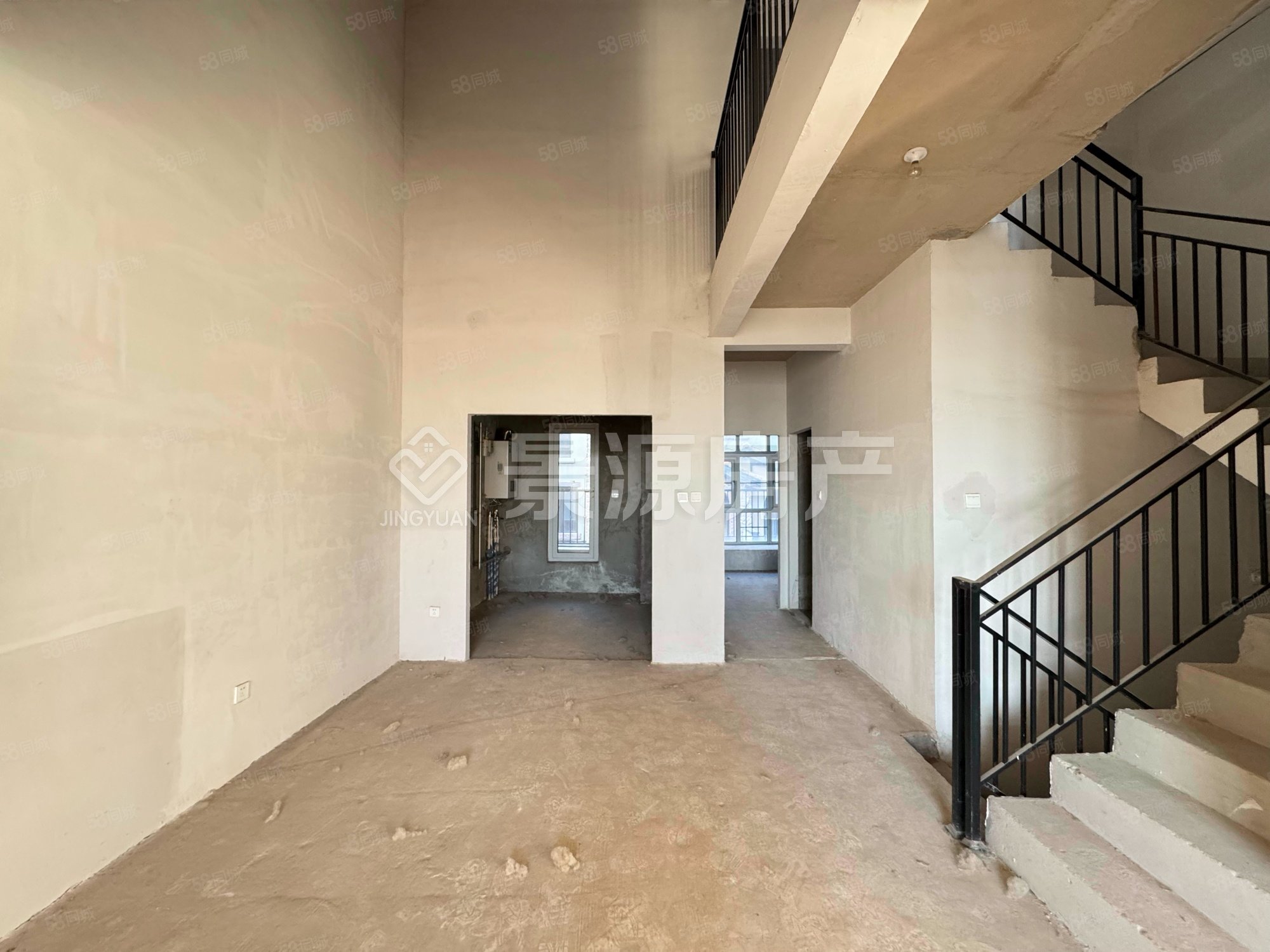 大運河孔雀城(別墅)4室2廳4衛(wèi)216㎡南北138萬