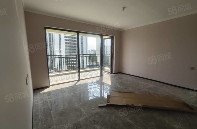 诚心出售 建设路 能分期 走一手 无大税 送车位的 保证真实