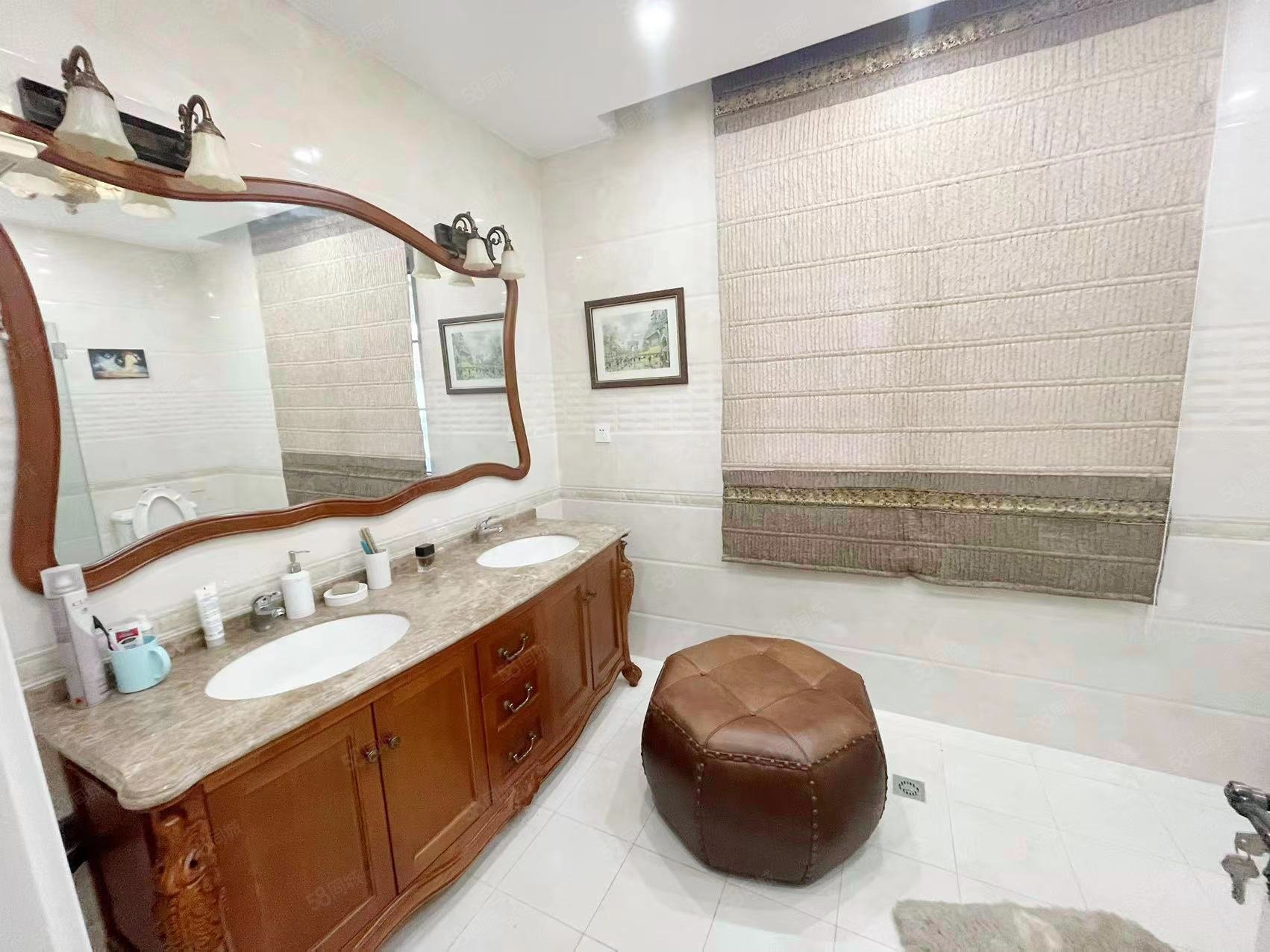 藍岸麗舍(別墅)4室2廳3衛(wèi)369.26㎡南北995萬