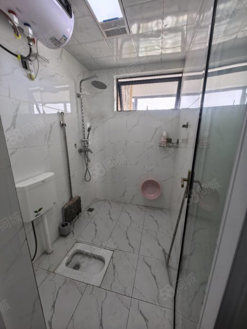 天欣苑3室2厅2卫115㎡东西51.8万